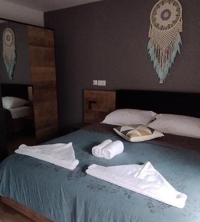 Spartines Home Вотси Экстерьер фото